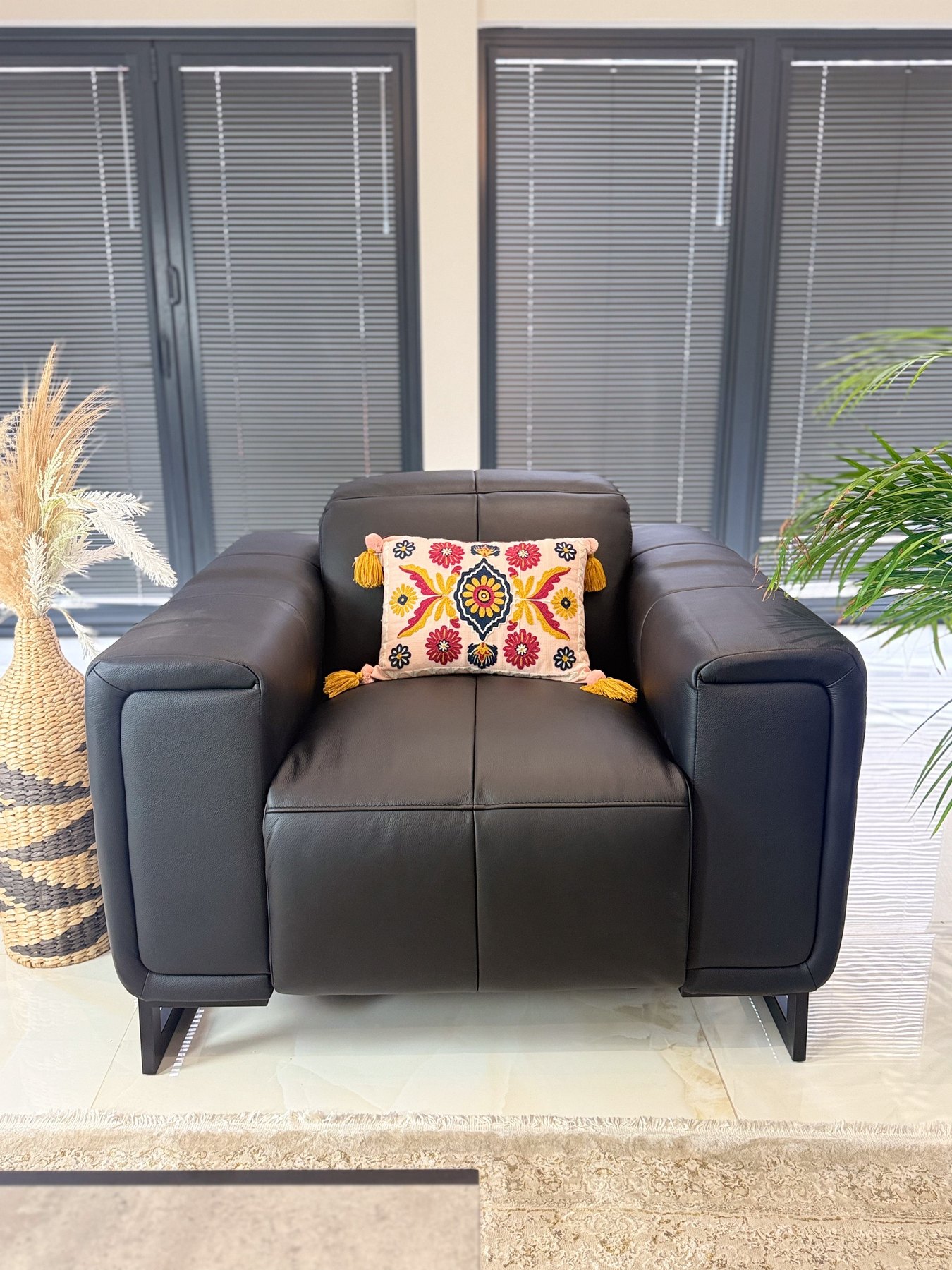Richmond Armchair photo 5